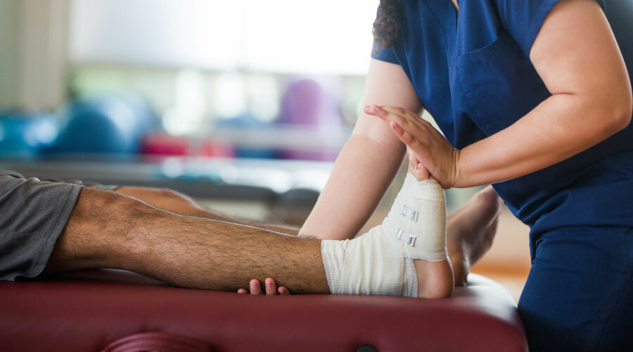 Understanding Ankle Injuries: Sprains vs. Broken Ankle Symptoms